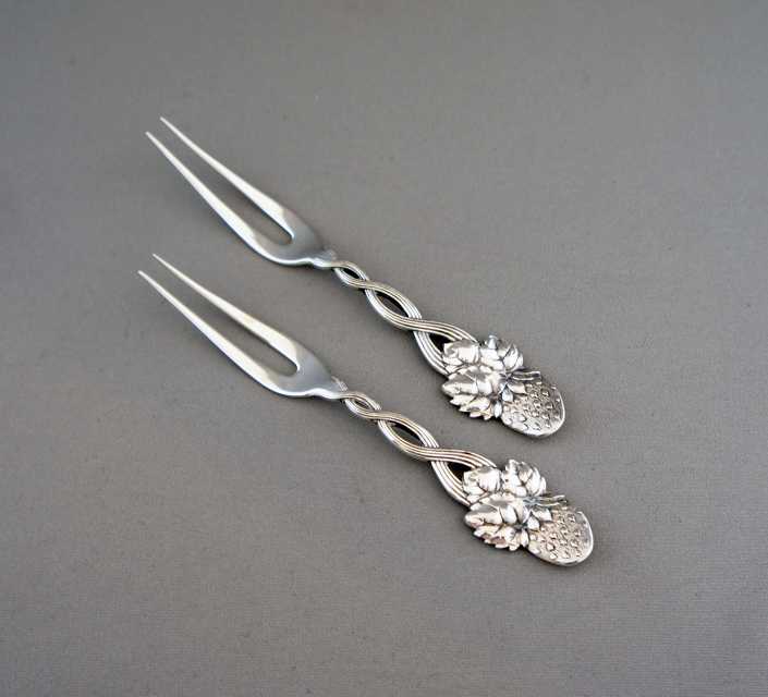 ティファニー「ストロベリーフォーク ” Strawberry Vine ” 1875年