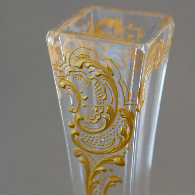 オールドバカラ「金彩薔薇文様 小花瓶」《アンティックかとう》