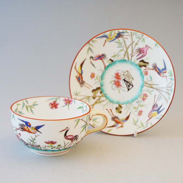 ミントン「シノワズリ 花鳥文 ティーカップ」《アンティックかとう》