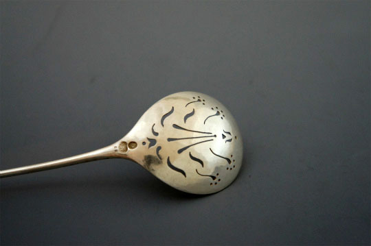 ジョージ・ジェンセン「穴あきスプーン」《アンティックかとう》