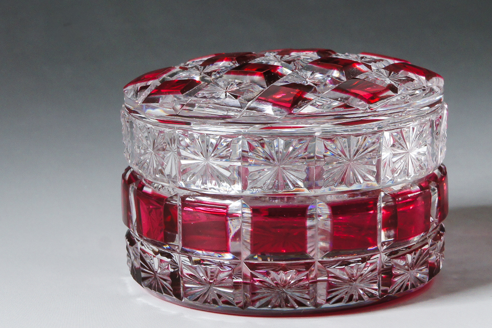 オールドバカラ「ローズダイヤモンドカット パウダーボックス（大