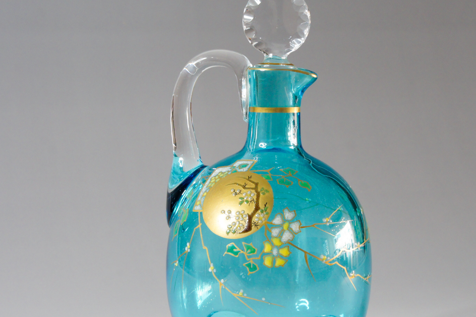 オールドバカラ「窓絵 木瓜文リキュールボトル」《アンティックかとう》