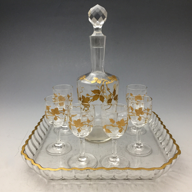 オールドバカラ「金彩 草花文 リキュールセット トレー付き