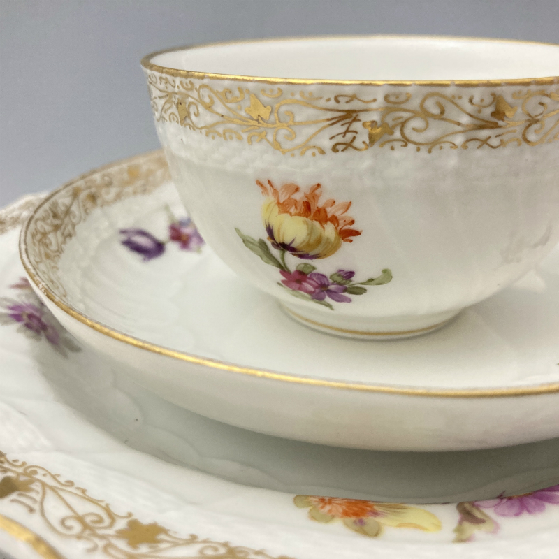 KPM ベルリン「KPM窯 花文様 ティートリオセット」《アンティックかとう》