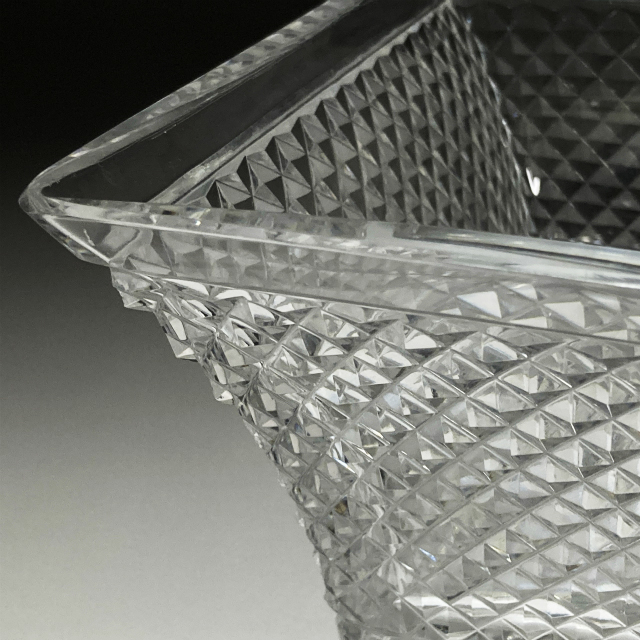 春海バカラ「春海バカラ 霰切子桝鉢」《アンティックかとう》