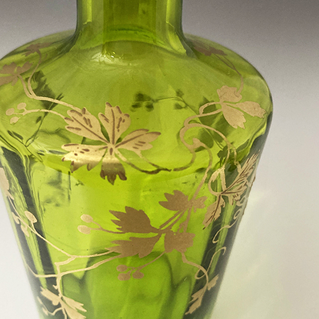 オールドバカラ「緑色ガラス 花文リキュールセット」《アンティック