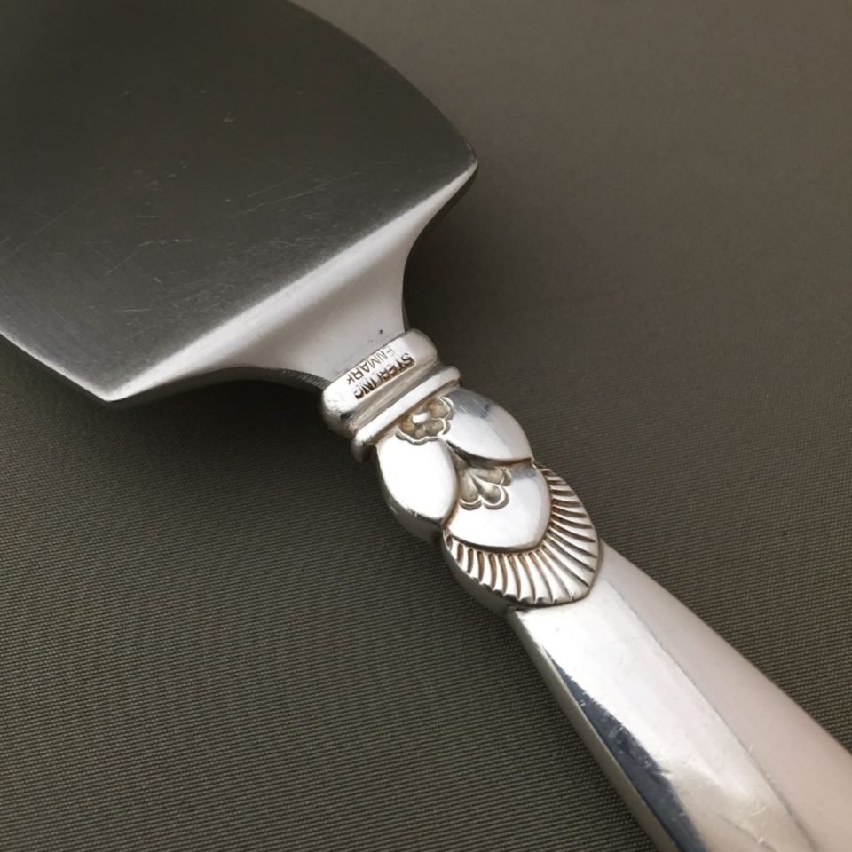 専用希少ジョージジェンセンエコーンケーキナイフ 109g 東Y7-0917