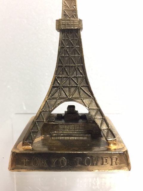 昭和レトロ 東京タワー 金属製 置物 16．0cm 180g 当時物