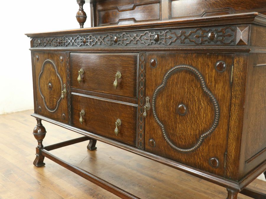 個性と上質感 イギリスアンティーク サイドボード 80438