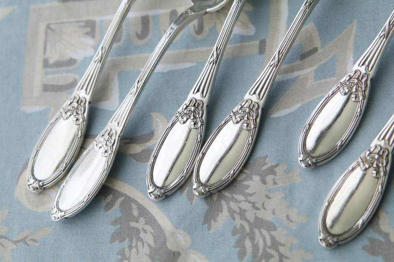 boulengerシルバーティースプーン リボンとモノグラム ヴィンテージ
