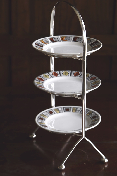 アフタヌーンティースタンド アンティーク3段ケーキスタンド シルバー