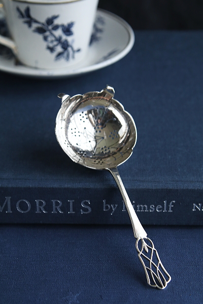 ピアスドワーク シルバーティーストレーナー イギリス アンティークス