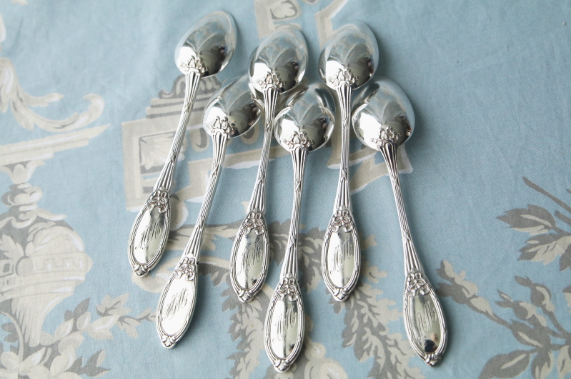 boulengerシルバーティースプーン リボンとモノグラム ヴィンテージ