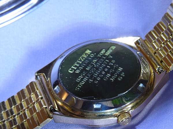 シチズン 1976年製 未使用品 クリストロン 裏蓋シール付き 箱入り