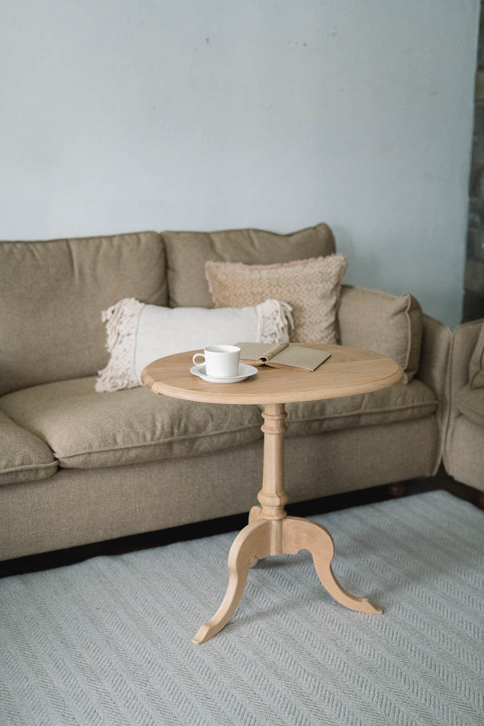 Oak サイドテーブル オーバル｜曲線美と木の温もりを纏った、上質な