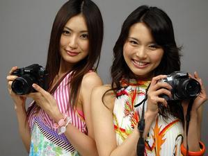 ASCII.jp：ソニー、同社初の一眼レフを発表――名前は『α100』