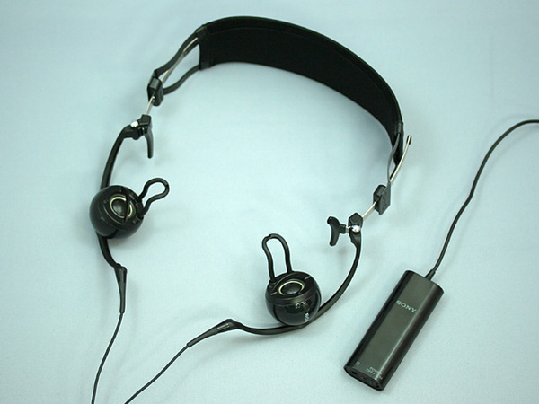 ASCII.jp：【レビュー】新ジャンルなスピーカー、ソニー「PFR-V1」を