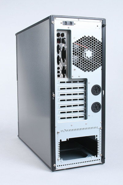 ASCII.jp：AntecのPCケース「P183」の完成度に心酔！ (1/3)