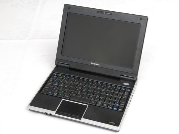 ASCII.jp：カッコイイ新Netbookも登場！ 東芝2009夏モデル発表 (1/3)