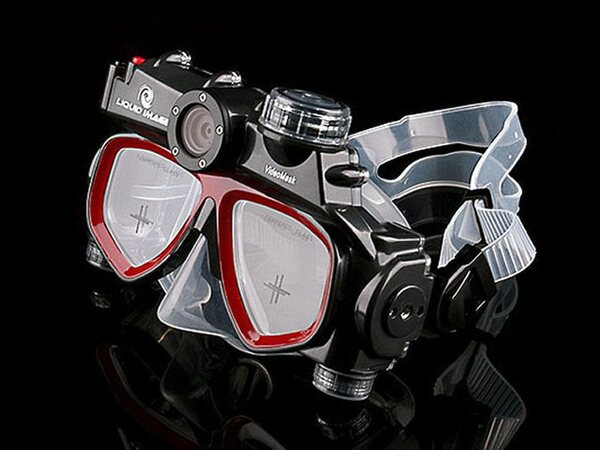 ASCII.jp：水深10メートルOK！ 500万画素デジカメ付き水中マスク