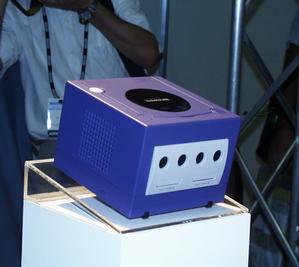 ASCII.jp：【速報】任天堂、Dolphinこと次世代テレビゲーム機