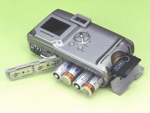 ASCII.jp：CAMEDIA C-100 (1/2)