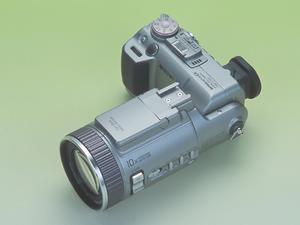 ASCII.jp：Cyber-shot DSC-F717 (1/2)