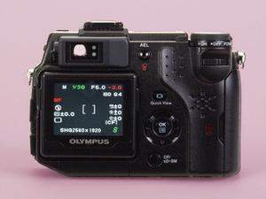 ASCII.jp：CAMEDIA C-5050ZOOM (1/2)