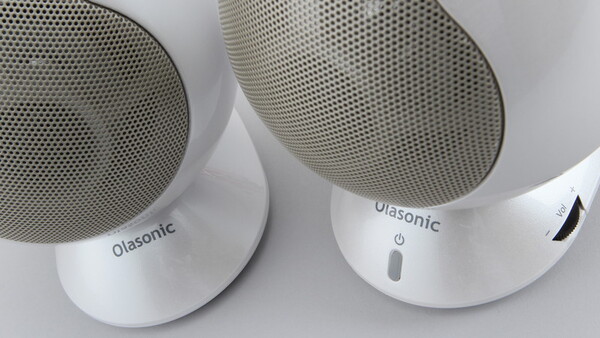 ASCII.jp：ハイレゾでモバイル向け!? Olasonic新スピーカーが超便利 (1/3)