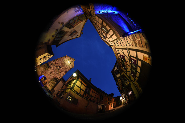 NIKKOR初のフィッシュアイズームレンズ「AF-S Fisheye NIKKOR 8-15mm f