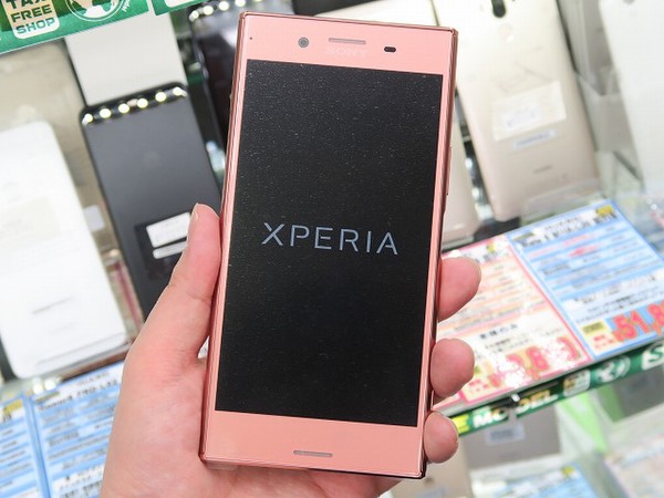 ASCII.jp：最強ソニースマホ「Xperia XZ Premium」の海外版に国内未