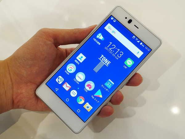 ASCII.jp：arrows似のトーンモバイル新機種「TONE m17」は最強の小学生