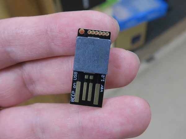 PC-98の起動音がどこでも“ピポッ”と楽しめるUSBアダプター - 週刊アスキー