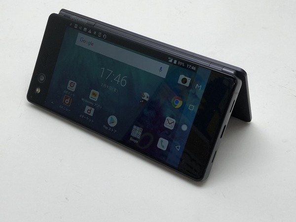 ASCII.jp：両画面スマホ「M Z-01K」発売！ まずは写真でレポートから！