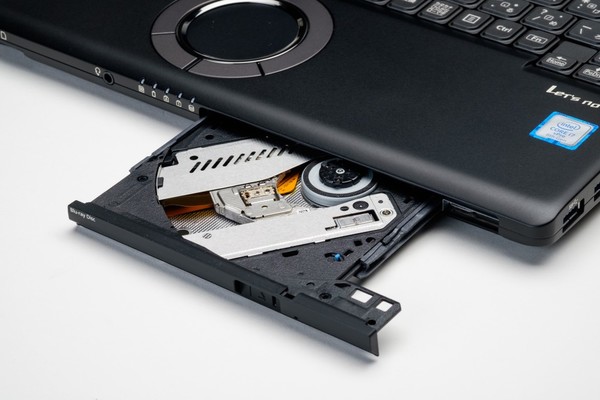 ASCII.jp：自分だけのSV7を手に入れろ Web直販限定カスタマイズレッツ