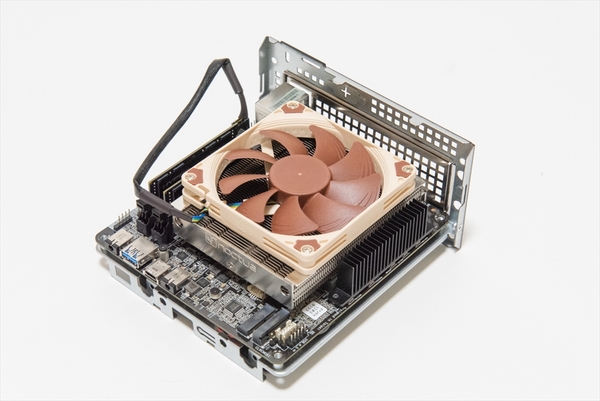 ASCII.jp：Ryzen APUの世代ごとの性能差は？「DeskMini A300」環境で