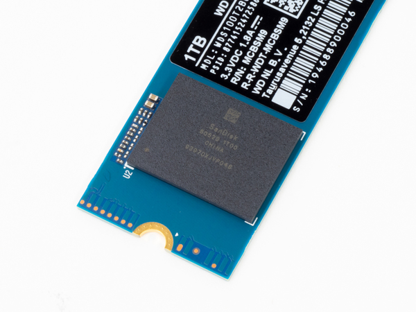 ASCII.jp：2020年最初の新型SSD WD Blue SN550 NVMe SSDを試す (1/3)