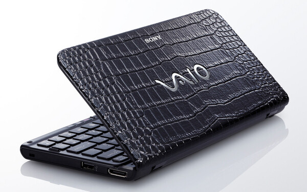 ASCII.jp：アクティブなスタイルに進化した新VAIO Pが登場！ (1/2)