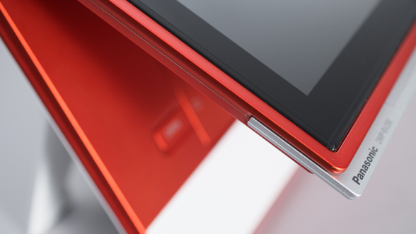 ASCII.jp：最強のポータブルプレーヤー「DMP-BV200」を試す (1/3)