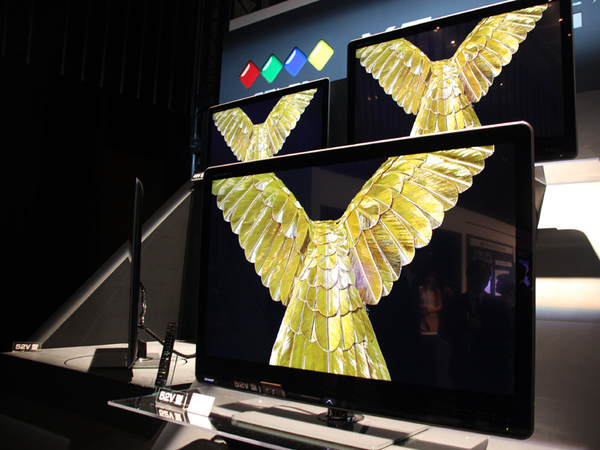 ASCII.jp：シャープの4原色「3D AQUOS」は7月末発売！ (1/2)