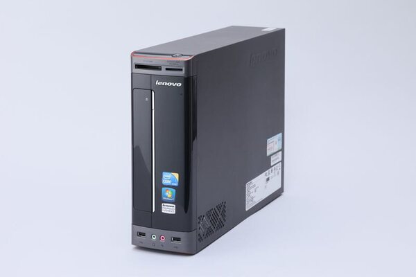 ASCII.jp：Lenovo H320(1)──横幅10cmのスリムな筐体を採用 (1/3)