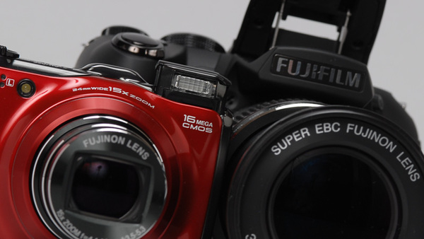 ASCII.jp：新センサーの実力は!? 「FinePix F550EXR」＆「HS20EXR」 (1/3)