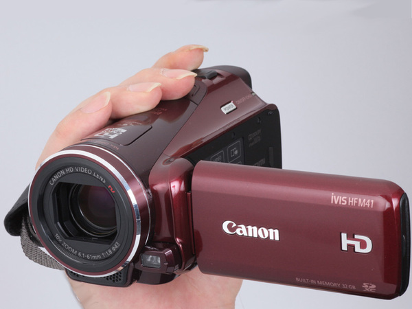 ASCII.jp：プロ向けCMOS投入！ キヤノン「iVIS HF M41」の実力 (3/5)