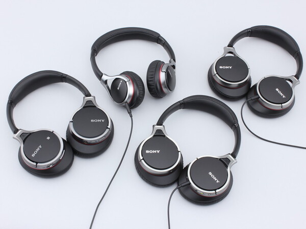 ASCII.jp：ソニーMDR-10シリーズを一気に試す！ それぞれの実力は？ (1/4)