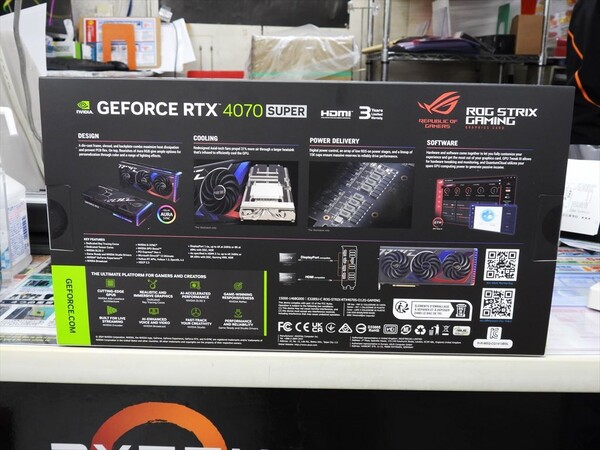 ASCII.jp：ASUSのGeForce RTX 4070 SUPER最上位モデルが販売開始
