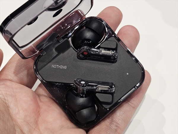 ASCII.jp：Nothingがワイヤレスイヤホン「Nothing Ear」と新製品