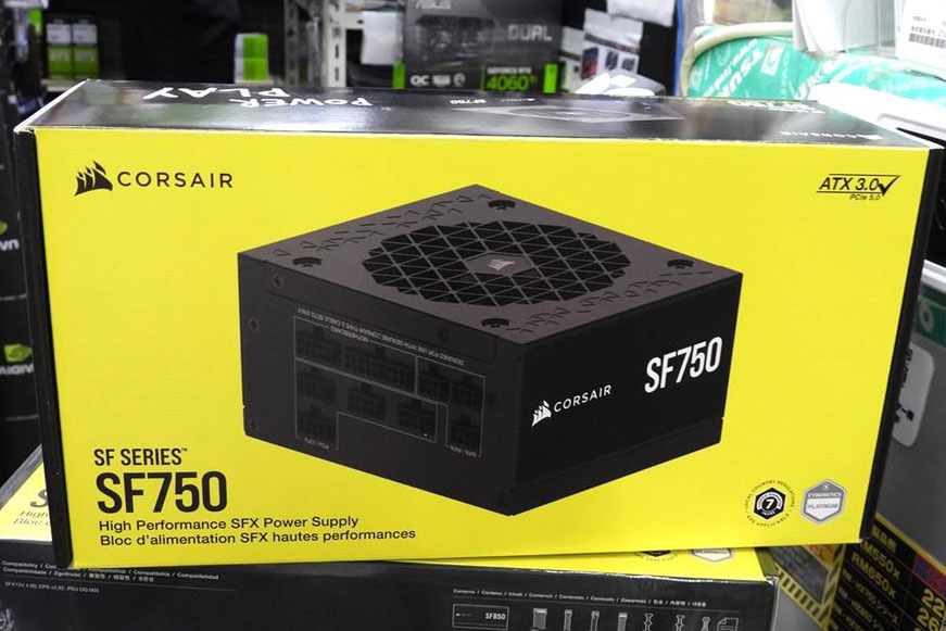 ASCII.jp：80PLUS PLATINUでフルモジュラー仕様のSFX電源ユニットが