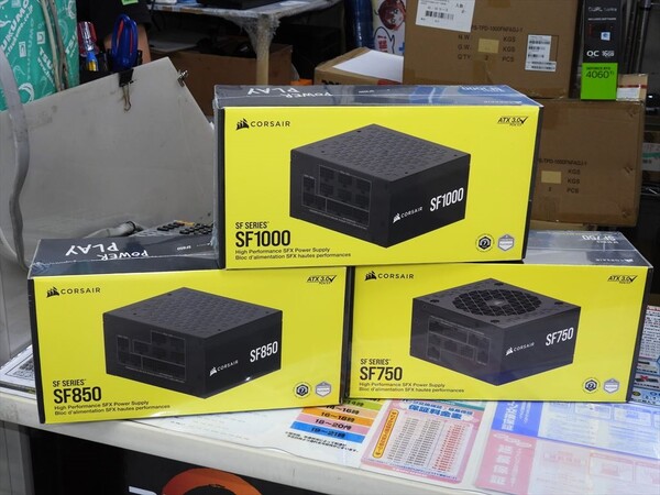 ASCII.jp：80PLUS PLATINUでフルモジュラー仕様のSFX電源ユニットが