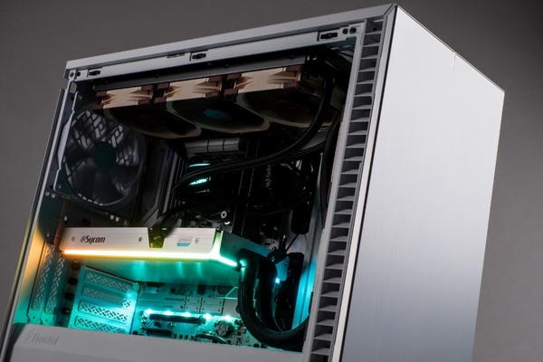 サイコムがGeForce RTX 5090を独自に水冷化！デュアル水冷ゲーミングPC