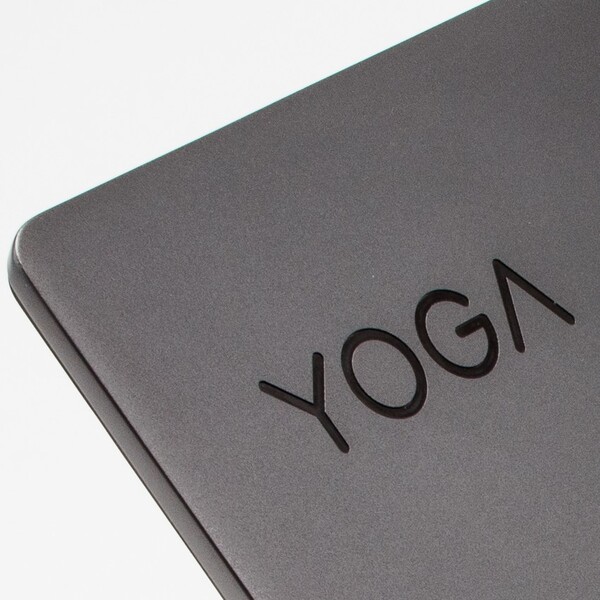 ASCII.jp：テレワークでも “余裕のある性能”が気持ちいい＜Lenovo Yoga